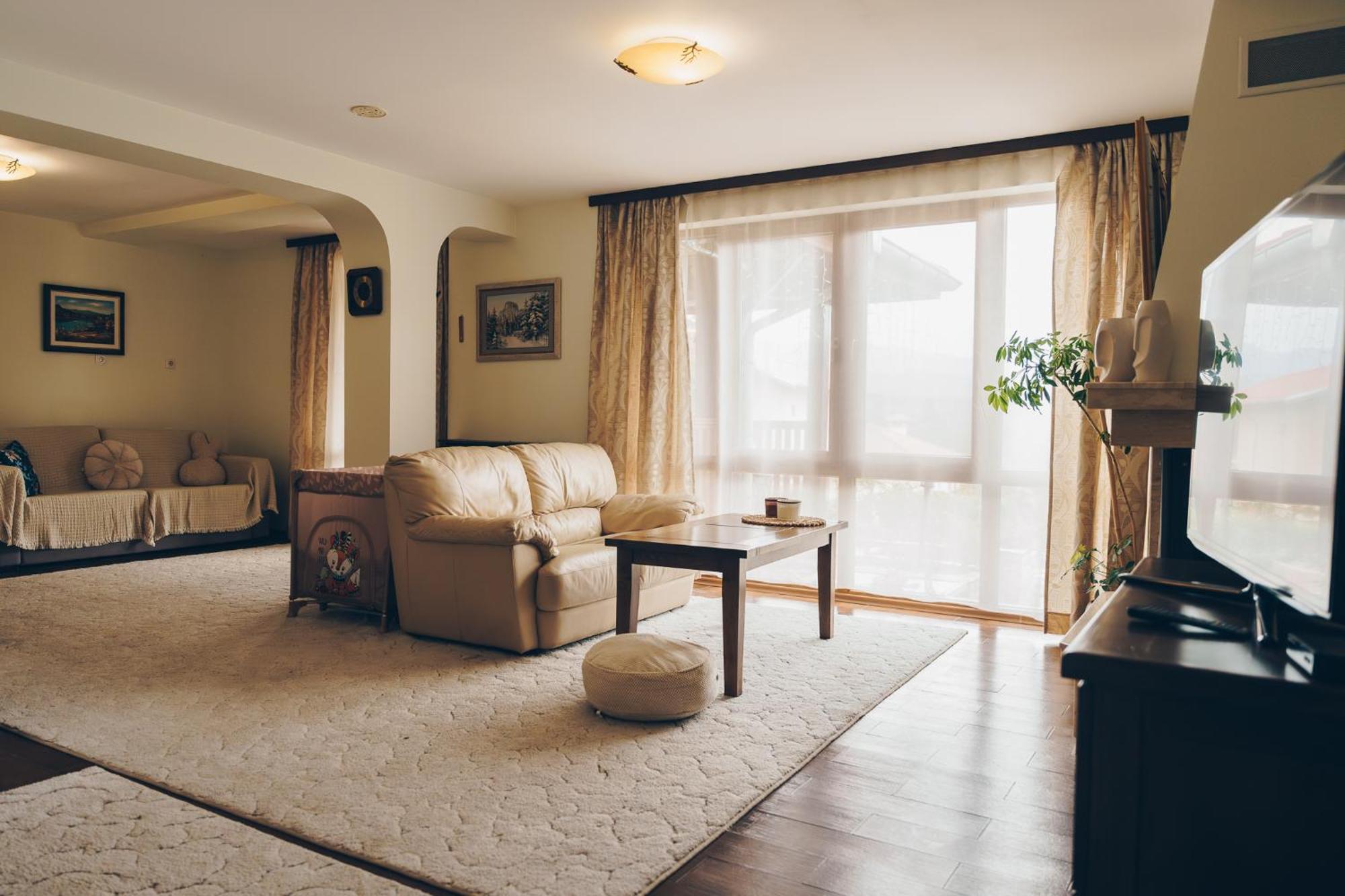 Vila Gardenia Gumoshtnik Exteriér fotografie
